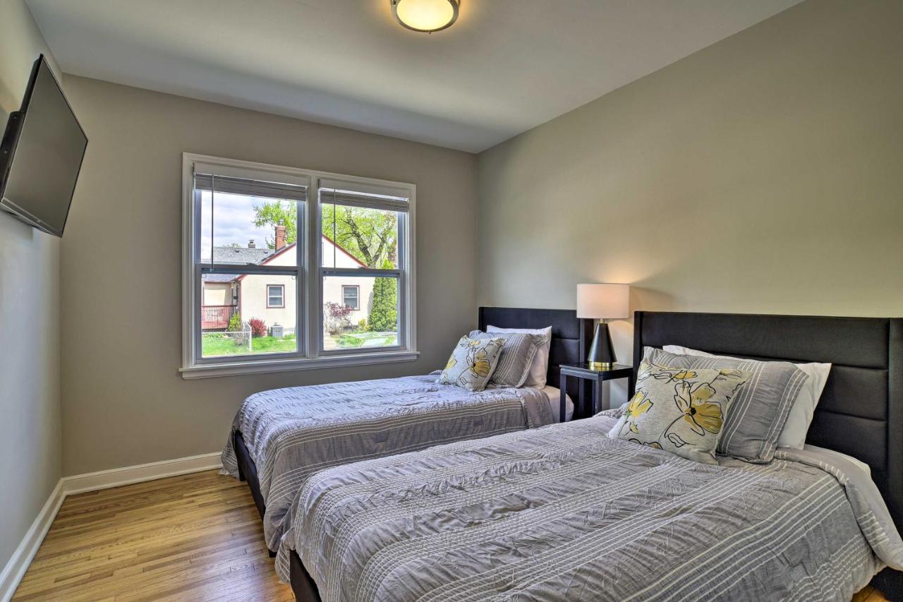 Mpls Duplex With Wifi And Kitchen 5 Mi To Dtwn! Villa Minneapolis Ngoại thất bức ảnh